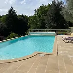 Сasa de vacaciones De La Source Avec Piscine Privée