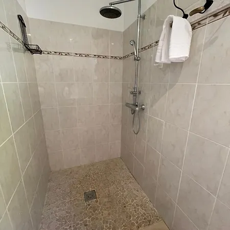 De La Source Avec Piscine Privee Prázdninový dům