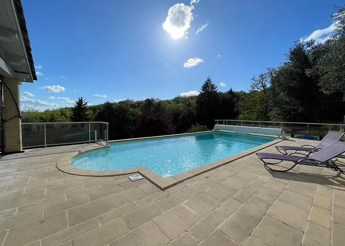 De La Source Avec Piscine Privee